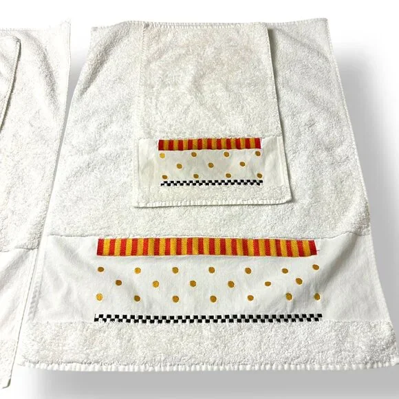 MacKenzie Childs Towel Set: 2 Bath Towels, 2 Washcloths Embroider Courtly Check - Picture 3 of 4